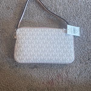 Michael Kors JST Large Top Zip Wristlet